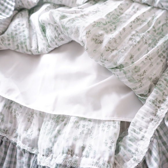 SOLD- CAMI NYC Angela Silk Floral Dress - Picture 7 of 9